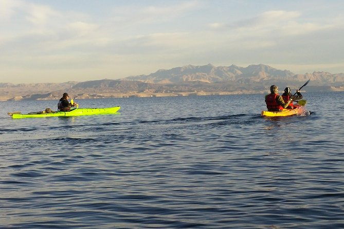 lake-mead-kayaking-from-las-vegas