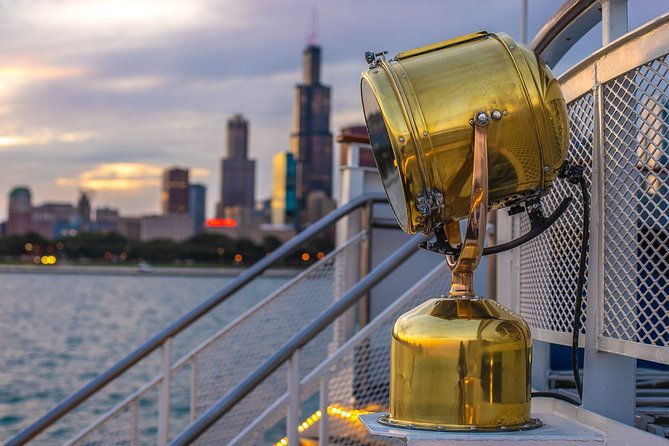 lake-michigan-sunset-cruise-in-chicago