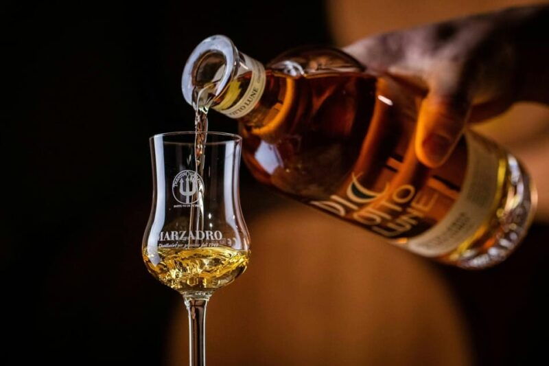 lake-molveno-honey-and-liqueur-tastings