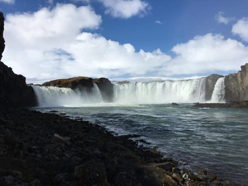 lake-myvatn-and-godafoss-bus-tour-from-akureyri