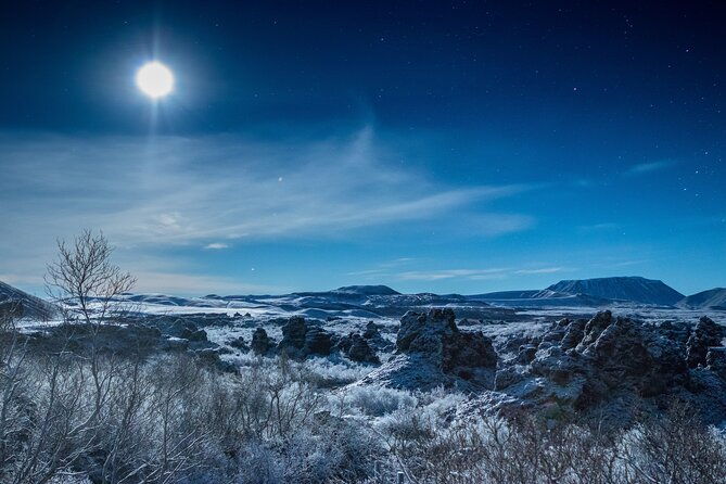 lake-myvatn-and-godafoss-shore-excursion