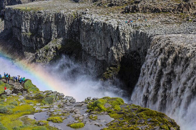 lake-myvatn-dettifoss-and-goddafoss-waterfalls-day-tour-from-akureyri