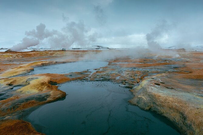 lake-myvatn-hot-springs-godafoss-waterfall-tour-from-akureyri