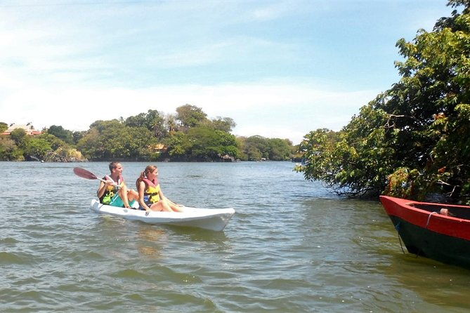 lake-nicaragua-kayak-tour