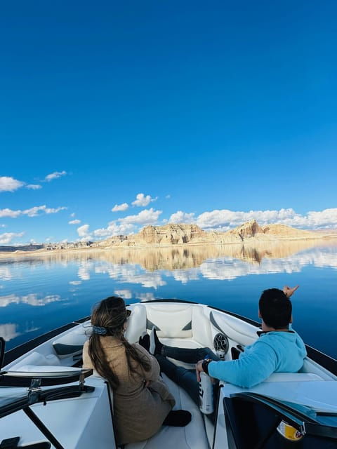 lake-powell-antelope-canyon-2-hour-photo-boat-tour