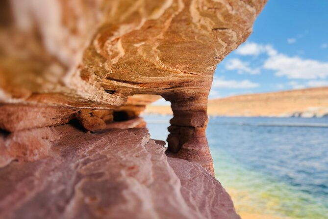 lake-powell-guided-kayak-and-water-antelope-canyon-tour