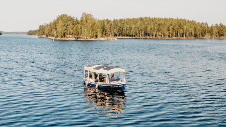 lake-saimaa-story-cruise-by-ecoboat-in-puumala