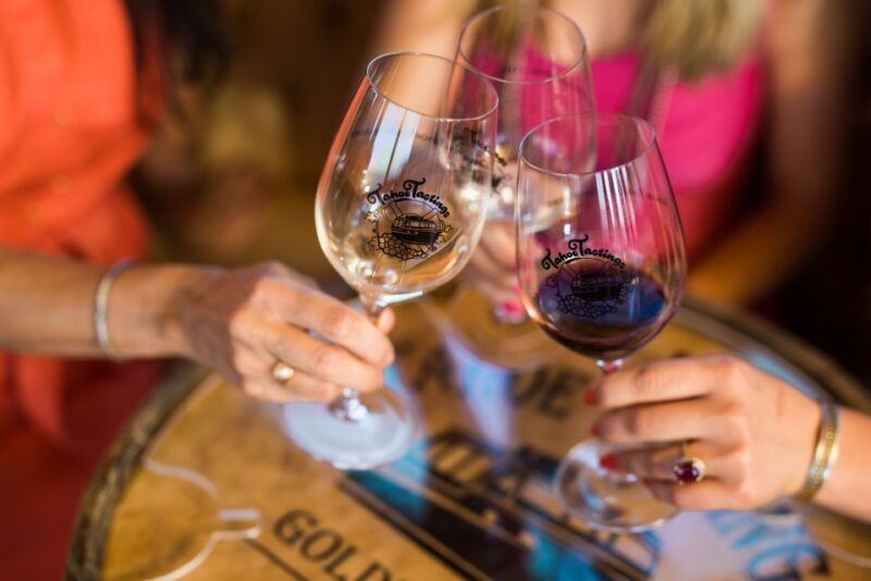 lake-tahoe-emerald-bay-wine-tasting-boat-tour