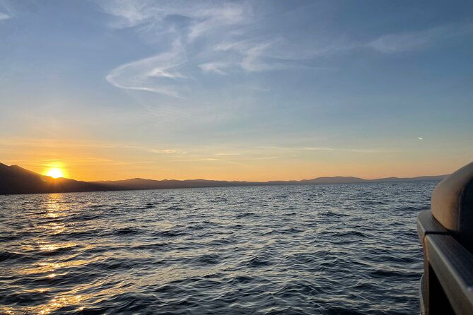 lake-tahoe-luxury-pontoon-boat-rental-captain-cost-not-included