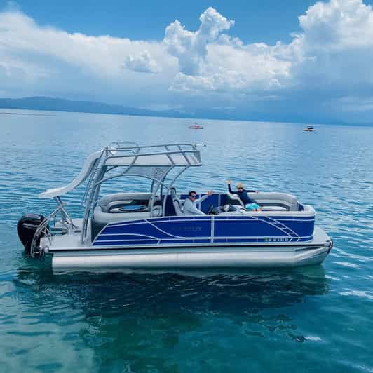 lake-tahoe-luxury-pontoon-boat-rental-with-water-slide