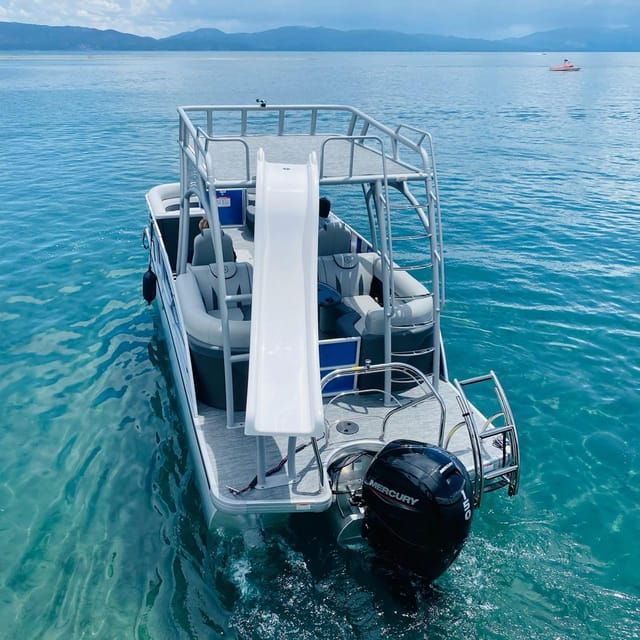 lake-tahoe-luxury-pontoon-boat-rental-with-water-slide