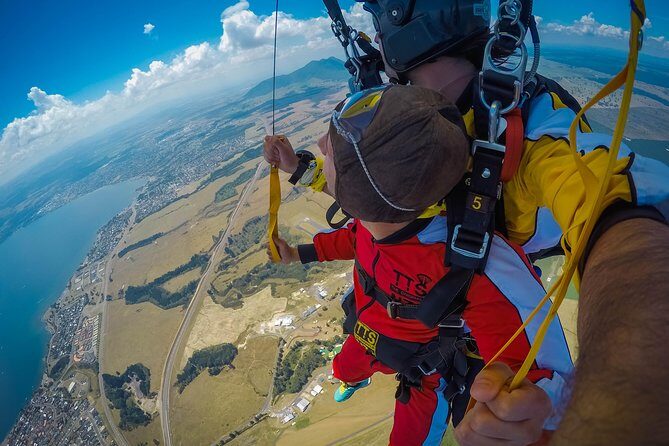 Lake Taupo 12,000-Foot Tandem Skydiving - FAQ