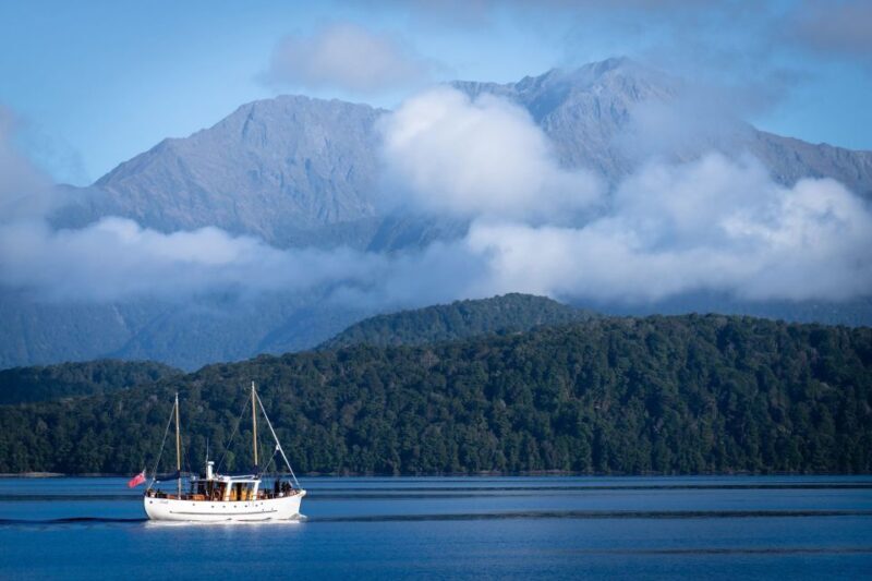 Lake Te Anau: 3-Hour Boat Cruise with Guided Walk - FAQ