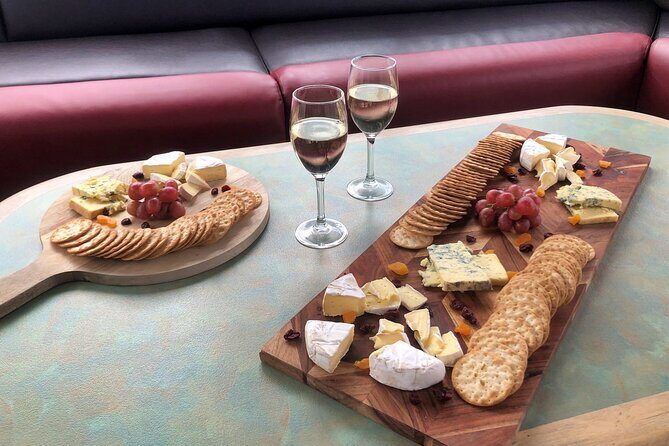 Lake Wanaka 1-Hour Cruise Including Wine and Cheese Board - The Sum Up