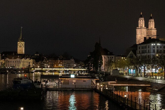 lake-zurich-mini-boat-tour-by-night