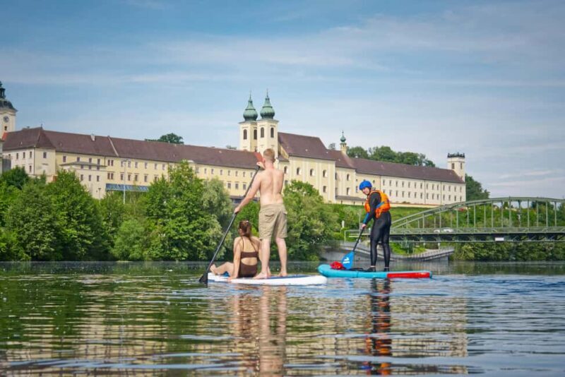 Lambach: Guided SUP & kayak tour through the Natura 2000 area Traun - An Authentic Look at the Traun River Adventure