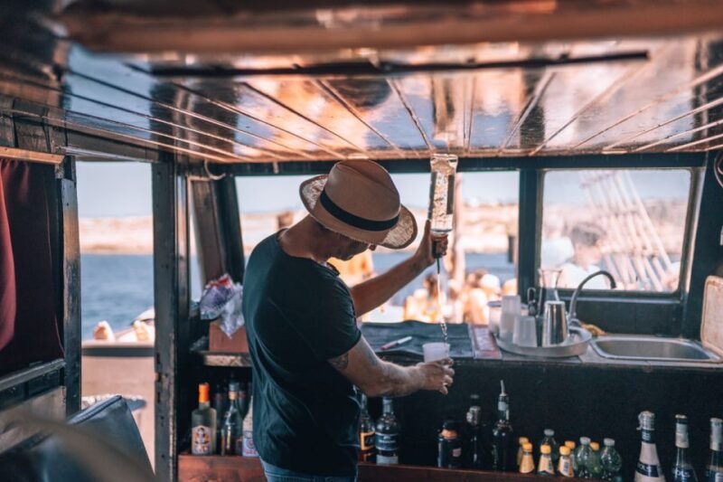 lampedusa-pirate-ship-boat-tour-with-lunch-and-music