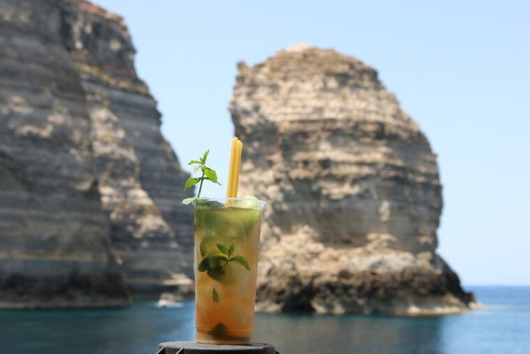 lampedusa-pirate-ship-boat-tour-with-lunch-and-music