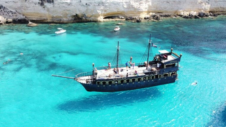 lampedusa-pirate-ship-boat-tour-with-lunch-and-music