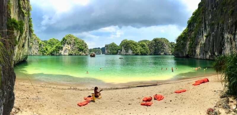 Lan Ha bay cruise and kayak (small group guaranteed) - The Sum Up