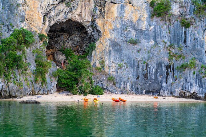 Lan Ha Bay Cruises 2 Days and 1 Night Caving, Kayaking, Swimming - What to Expect from the Lan Ha Bay Cruise