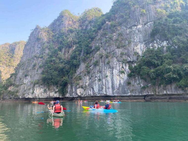 lan-ha-bay-kayak-swim-small-group