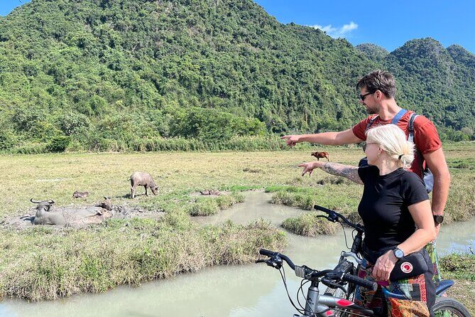 Lan Ha Bay Luxury Day Cruise: Kayaking, Biking, avoid the crowds - Who should consider this tour?