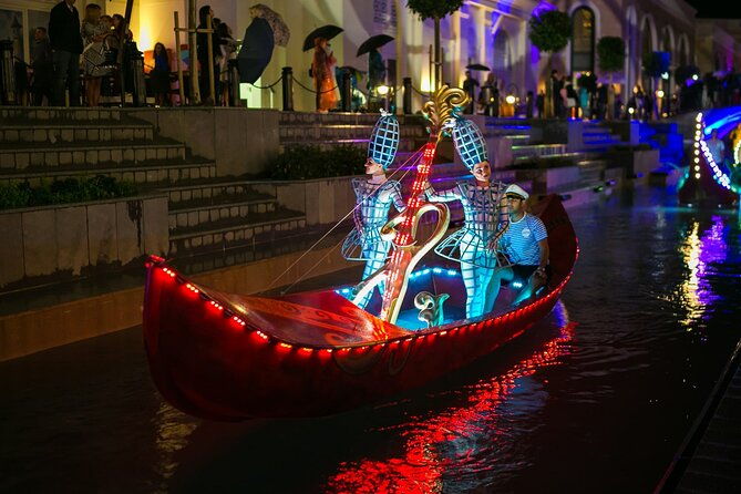 land-of-legends-night-show-with-round-transfer-from-side