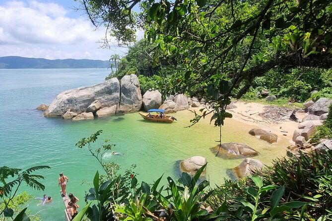 land-sea-expedition-bombinhas-by-zimbros-ecotour