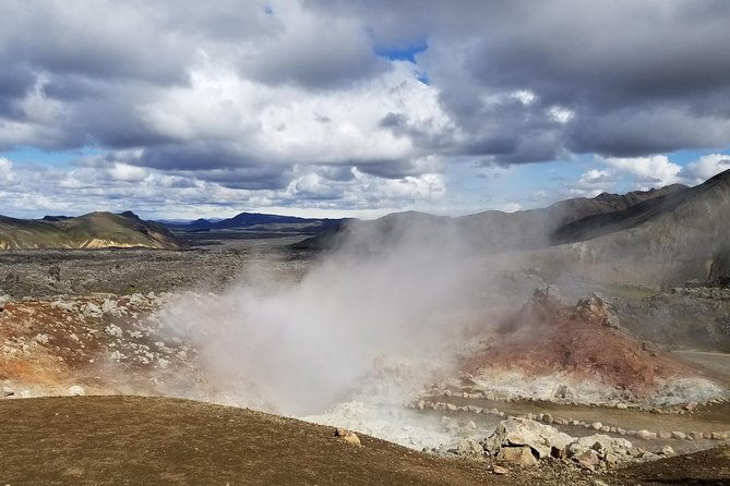 landmannalaugar-hekla-sigoldugljufur-4x4-tour-with-hiking-2