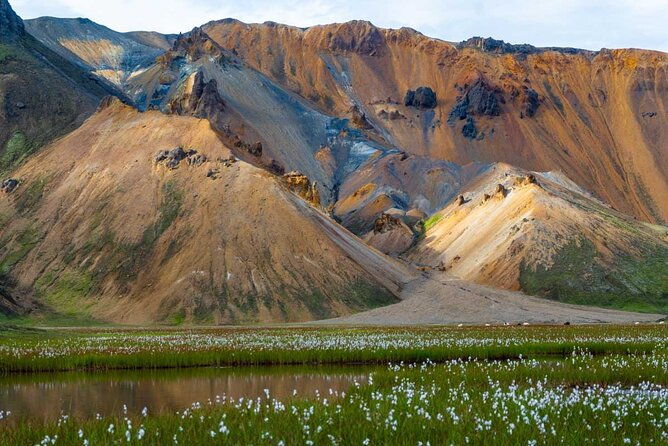 landmannalaugar-hiking-hot-springs-haifoss-waterfall-tour