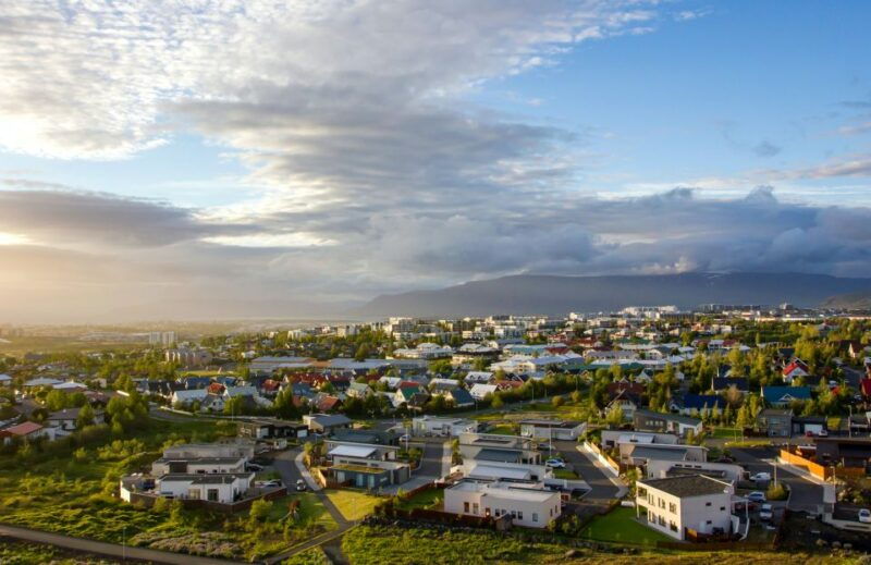 landmarks-from-above-helicopter-tour-with-geothermal-bath-2