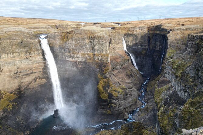 landmarks-from-above-helicopter-tour-with-geothermal-bath