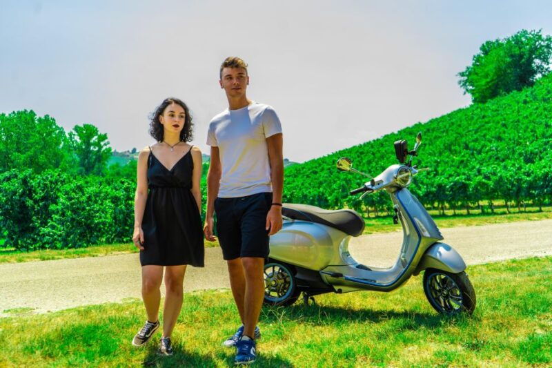 langhe-vespa-tour-with-a-delicious-barolo-wine-tasting