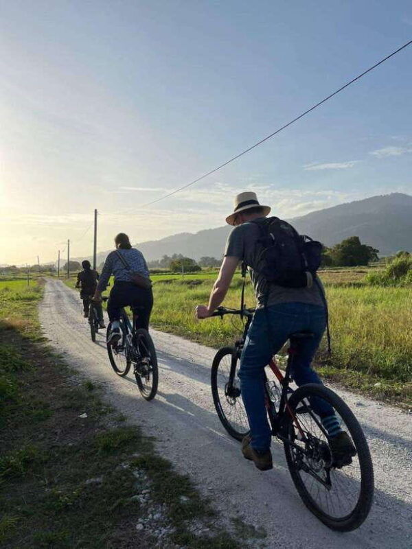 langkawi-countryside-bike-tour-waterfall-swim-dessert