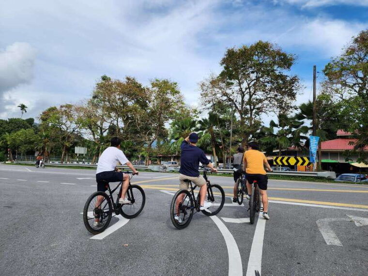 langkawi-countryside-cycling-tour