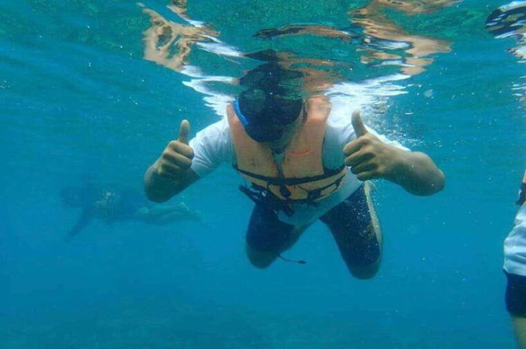 langkawi-dangli-island-snorkel-and-swim-speedboat-tour