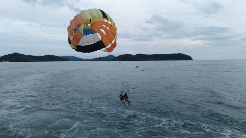 langkawi-jet-ski-and-parasailing-tour