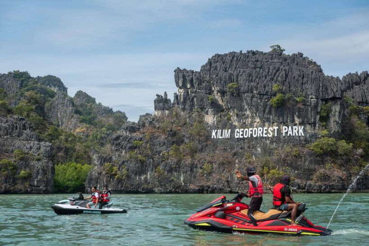 langkawi-jet-ski-tour-unesco-kilim-geopark-free-drone-video