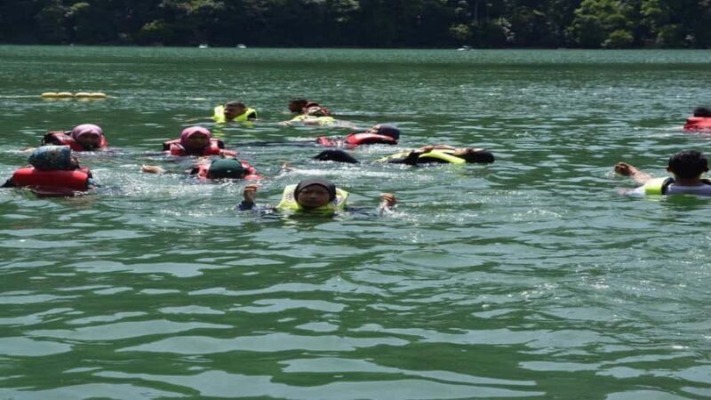 Langkawi Lake of Pregnant Maiden Sharing Boat - Key Points