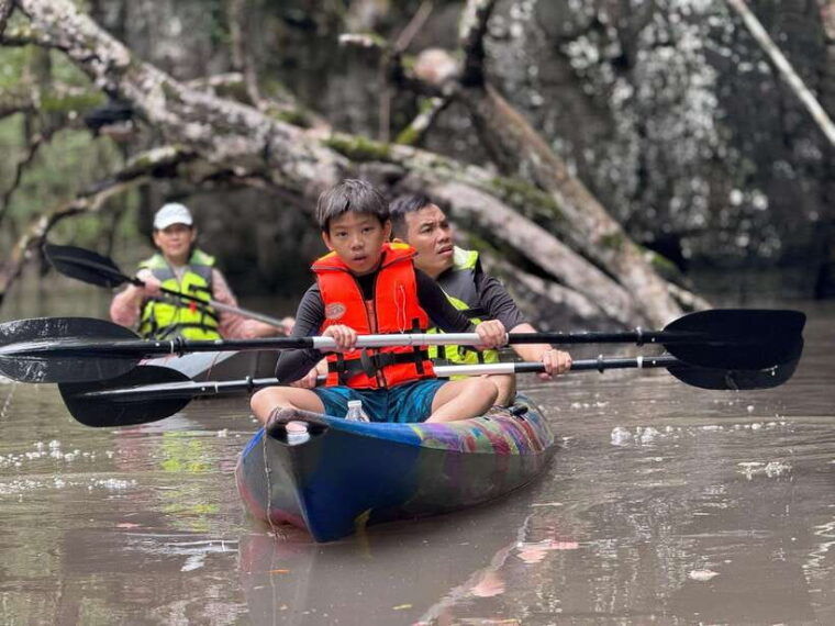 langkawi-mangrove-kayaking-by-farly