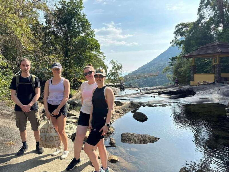 langkawi-seven-wells-waterfalls-and-sacred-blue-pool-trip