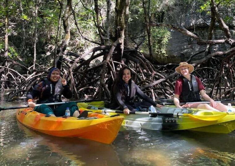 langkawi-sunset-kayaking-tour