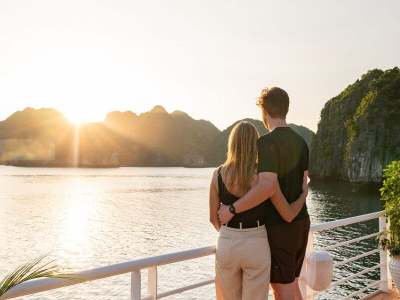 lanhabay-catba-island-viethai-village-luxury-cruise-1-day