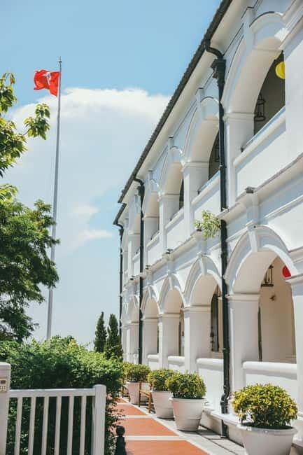 Lantau: Buddha Tour & Lunch at Tai O Heritage Hotel (Friday) - Practical Considerations and Tips