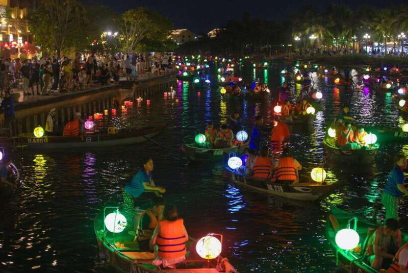 Lantern Release and Night River Boat Experience in Hoi An - Who Will Love This Tour?
