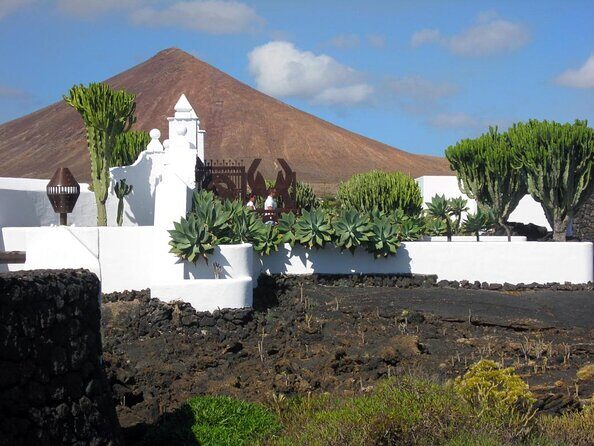 Lanzarote Cesar Manrique with Jameos del Agua Entrance - Final Thoughts: Is This Tour Worth It?