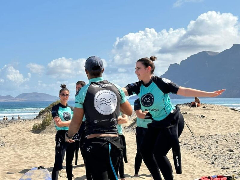 lanzarote-dynamic-surf-lessons-with-friends-or-private-lessons-in-famara
