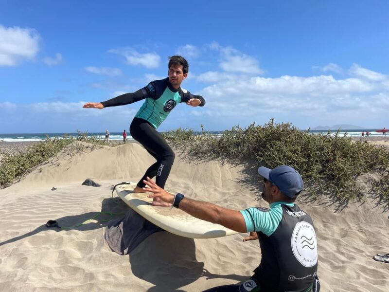 lanzarote-dynamic-surf-lessons-with-friends-or-private-lessons-in-famara