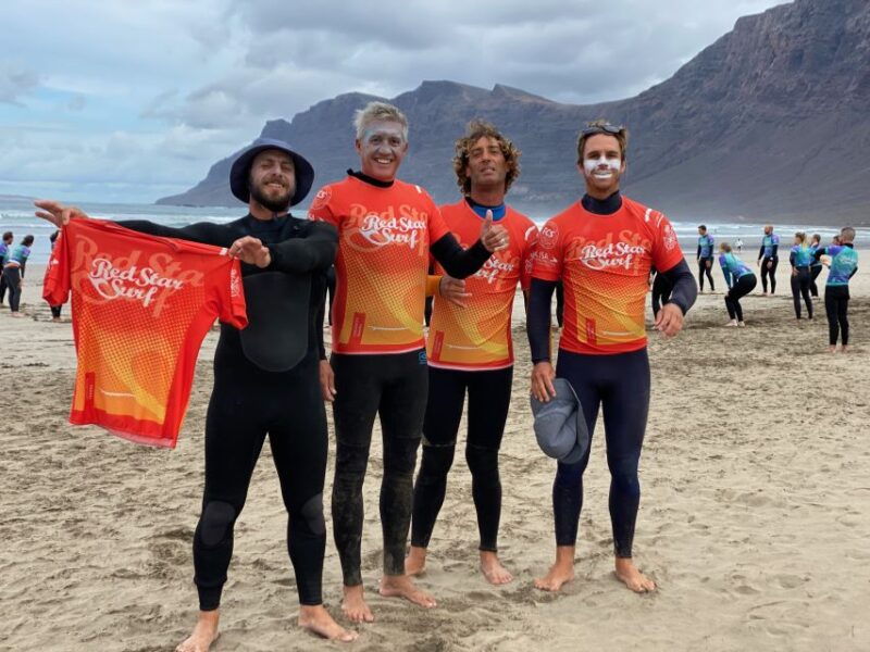 lanzarote-famara-beach-surfing-lesson-for-all-levels